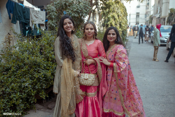 beautiful girls and women guests at a muslim wedding in delhi