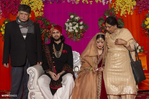 Vidaai Rukhsati Bride crying at a Muslim Wedding in Delhi
