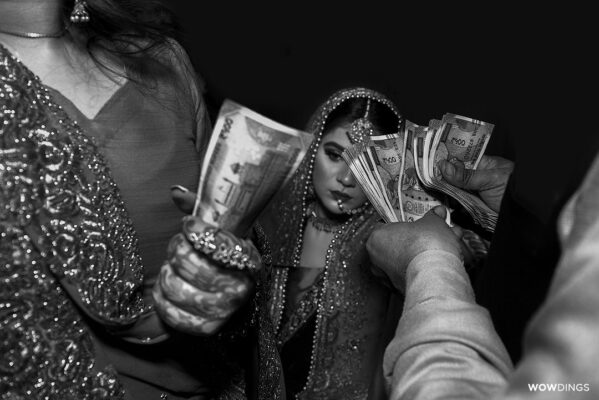 bridal gift money mahr at a muslim wedding in Delhi