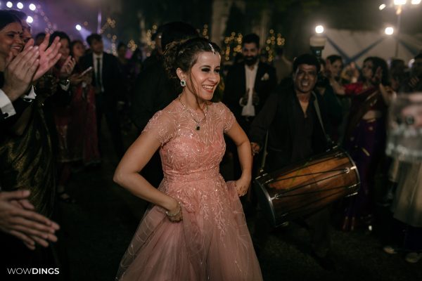 Beautiful actress Sarah Hashmi Dancing at her Wedding Sangeet/ Cocktail ceremony