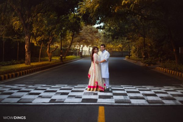 Pre-wedding photography at Humayun's Tomb on Delhi Streets